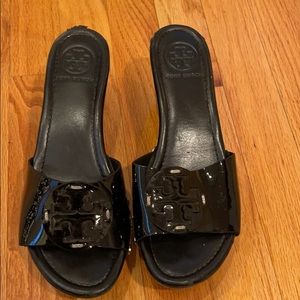 Tory Burch sandals !